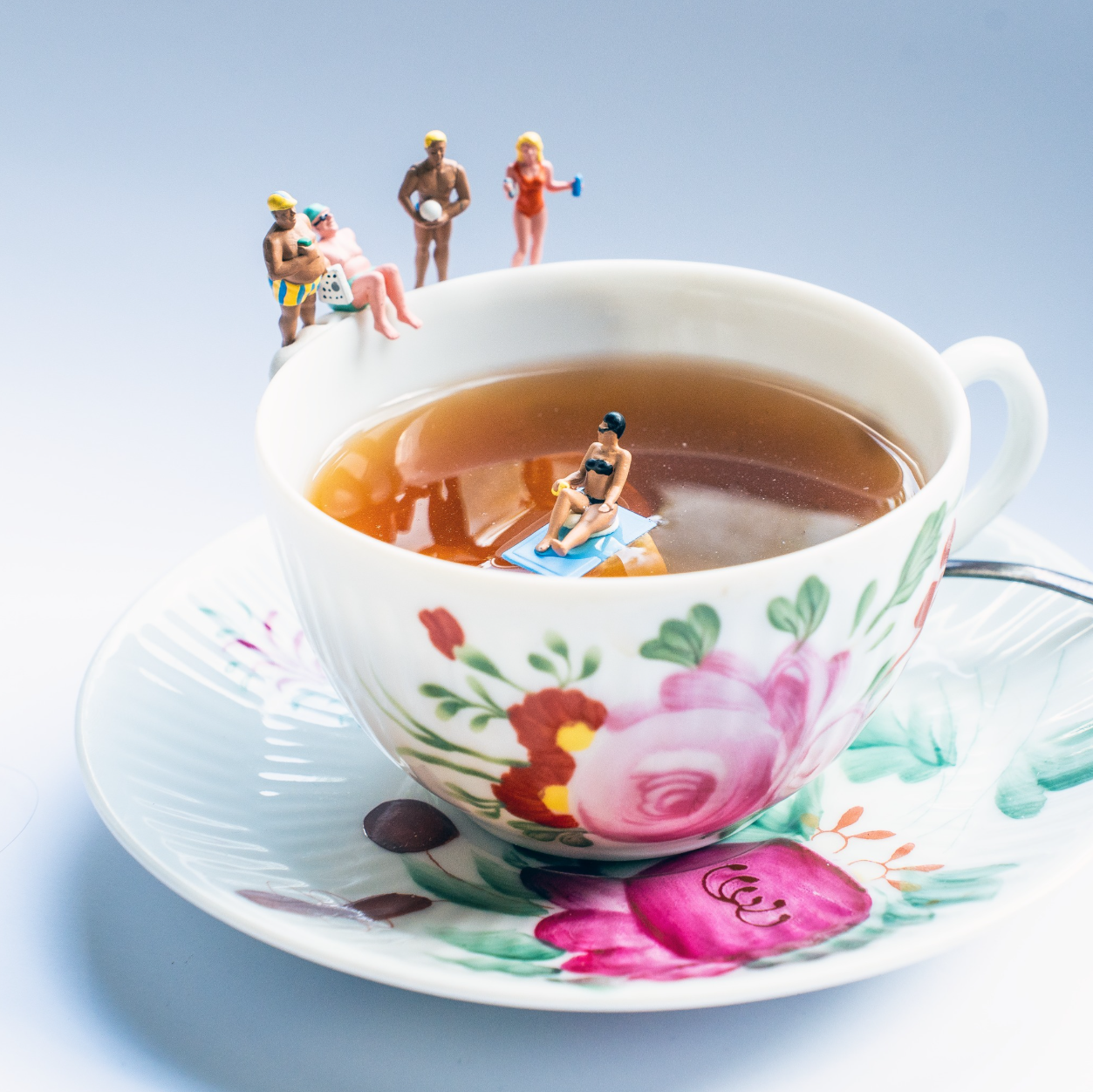 Fünf Dinge – M01N Studios